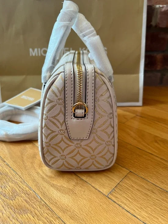 Michael Kors Ivory & Gold Travel Small Duffle Crossbody - Picture 8 of 14